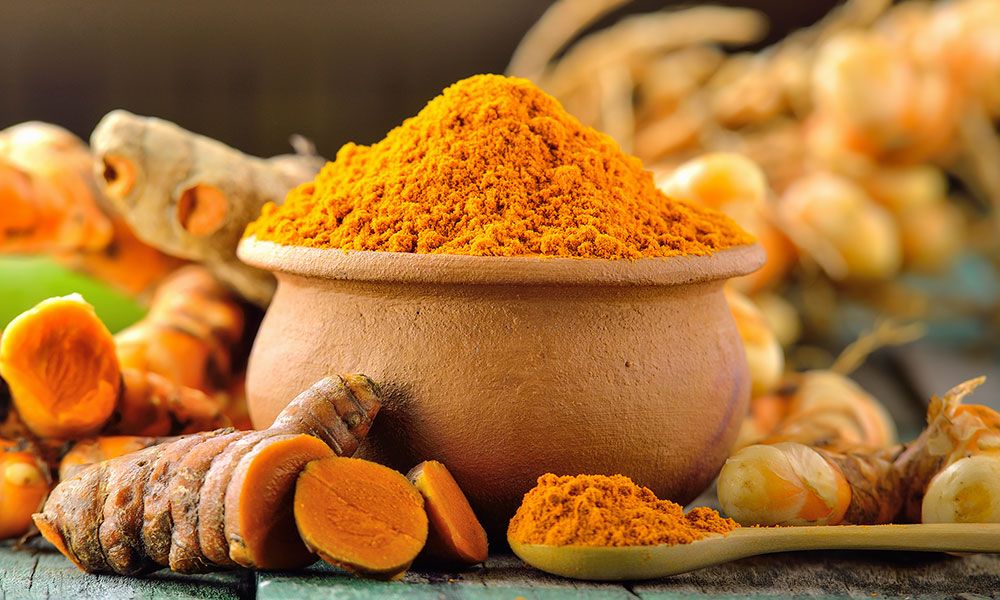 Physiological activity and application of curcumin
